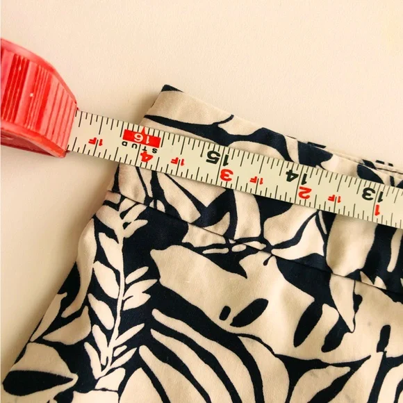 Gap Factory Store pencil skirt 100% cotton in black and tan leaf print sz. 10 - Picture 5 of 13